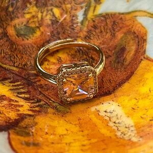 NWT Pink square gem stainless steal ring